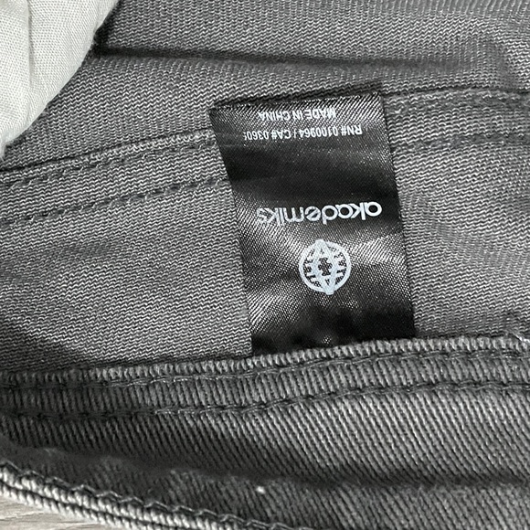 Akademiks Grey Jeans - Picture 6 of 7